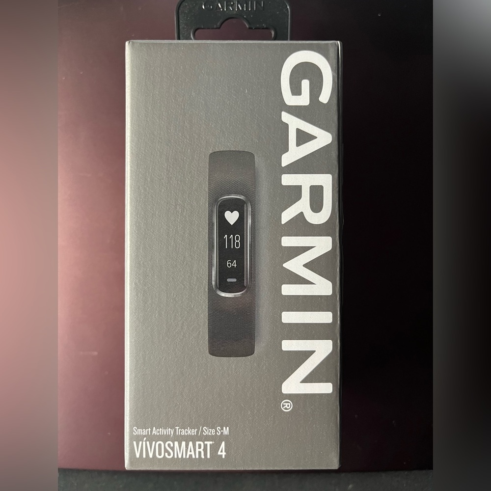 NEW Garmin Vivosmart 4 - Smart Activity Tracker - Size S-M ***FREE SHIPPING***